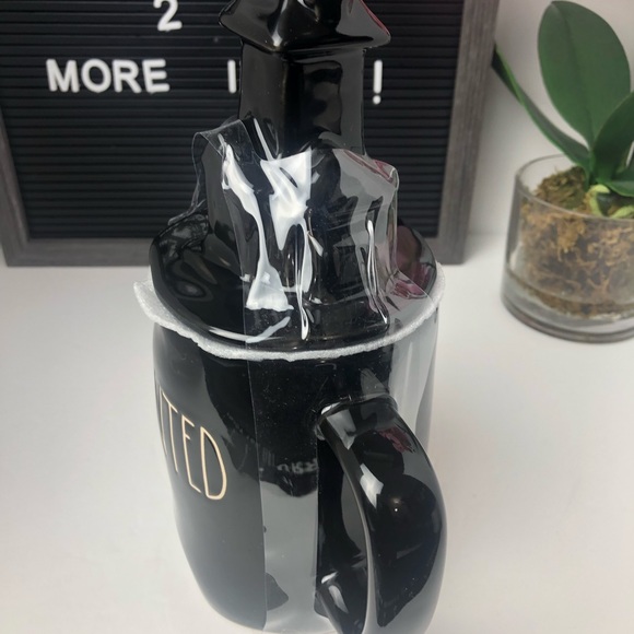 New Rae Dunn HAUNTED mug with topper - Picture 5 of 10